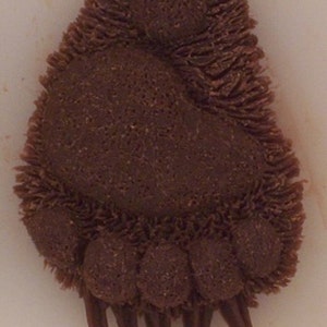 Grizzly  Pad Jewelry pendent