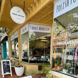 Vela de cristal de prosperidad - Vela de soja - Buena suerte - Fortuna - Vela con hierbas - Regalo de atención plena - Buenas vibras - Cristales curativos imagen 12