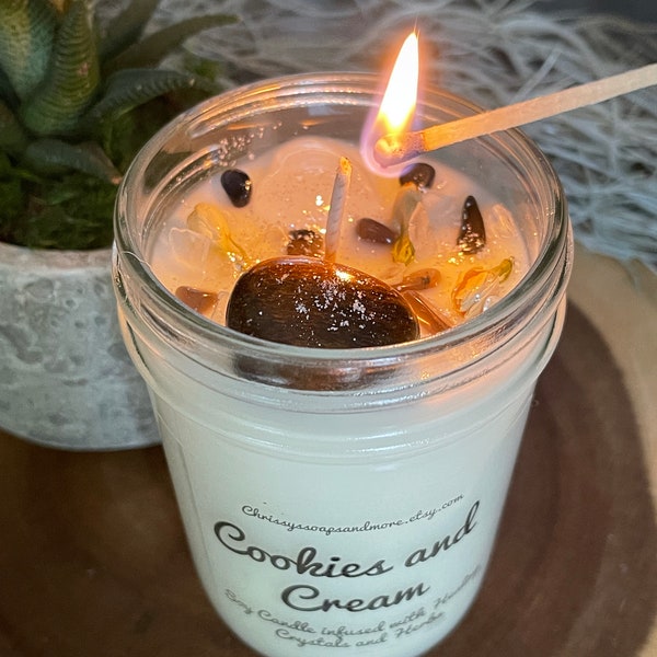 Cookies and Cream Crystal Candle - Soy Candle - Bakery Candle - Healing Crystals and Herbs - Food Candle - Scented Candle