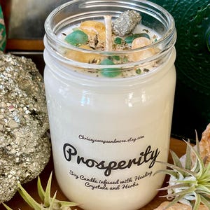 Vela de cristal de prosperidad - Vela de soja - Buena suerte - Fortuna - Vela con hierbas - Regalo de atención plena - Buenas vibras - Cristales curativos imagen 4