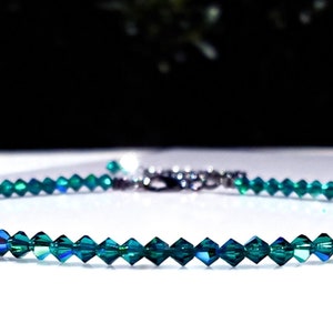 Emerald Crystal Bracelet, Elegant Sparkling Green Bracelet, Iridescent High Quality Crystals, Pretty Gift for Mom, Grandma, Girlfriend, Wife