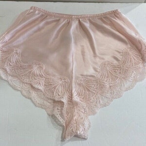 Vintage Wonder Maid NEW 4 small non cling panties lingerie pink lace crotch
