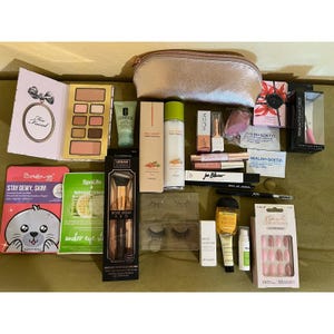 Makeup and Skincare Gift Set 23 Pieces Full Size Eye Face Palette Makeup Bag More