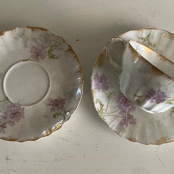 Vintage Limoges Haviland Porcelaine France 1 Tea Cup & 2 Saucers