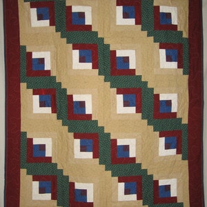 Throw Quilt, Log Cabin.  Red, Green, Tan