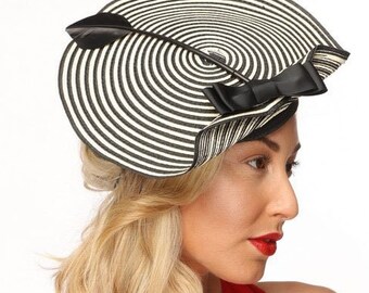 Black and White Fascinator with  Bow and Quill Feather/ Kentucky Derby Fascinator/ Derby Hat