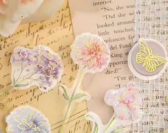 30 flower stickers. Gold foiled. PET. Garden. Spring. Stationery. Scrapbooking. Embellishment