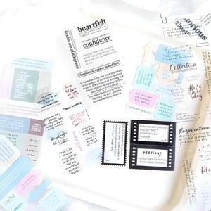 Pré-cortado, palavras, citações, pensamento positivo, adesivos. Rolo de fita PET. Jornal. Filme de imagem. Caligrafia. Conversa diária. Memorando casual