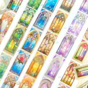 Facettiert, PET-Band. Glasfenster. Glasmalerei. Kathedrale, Kirche, Gotische Fenster. Hintergrund