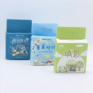 45 plastic stickers. Retro, vintage, hobbygereedschap, objecten. Naaien. Kinderspeelgoed. Groene winkels