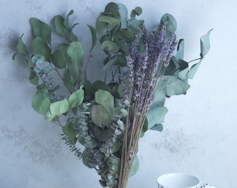 Getrocknetes Eukalyptus-Lavendel-Dusche-Bundle: Aromatherapie-Blumenstrauß