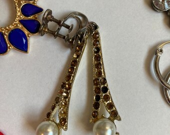 Vintage Set of Costume Jewelry - Etsy