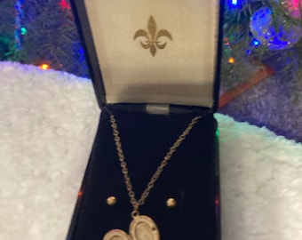 Vintage Gold locket and earrings gift set