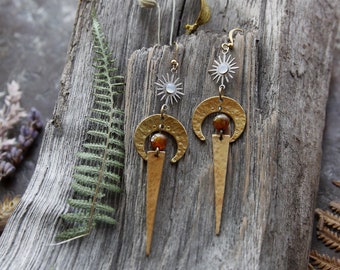 Moon & Stars Earrings •Boho ⫷(•)⫸ Earrings Crescent Moon •Goddess •Spirit •Nature •Energy •Hammered Brass Feminine •Pagan •Witch