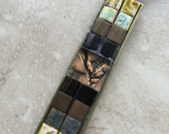 Golden Caramel Composition pendant necklace