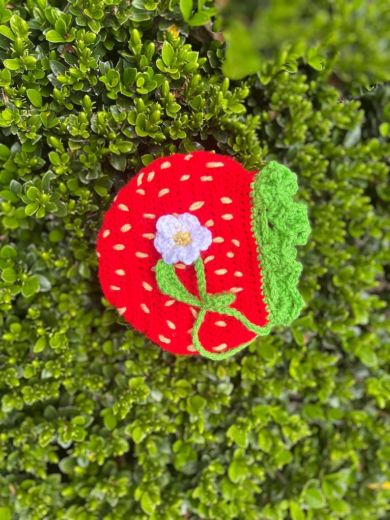 Strawberry Crochet Market Bag – Handmade Foldable Tote, Cute Summer Bag, Fruit Bag, Cottagecore Accessory 画像 8