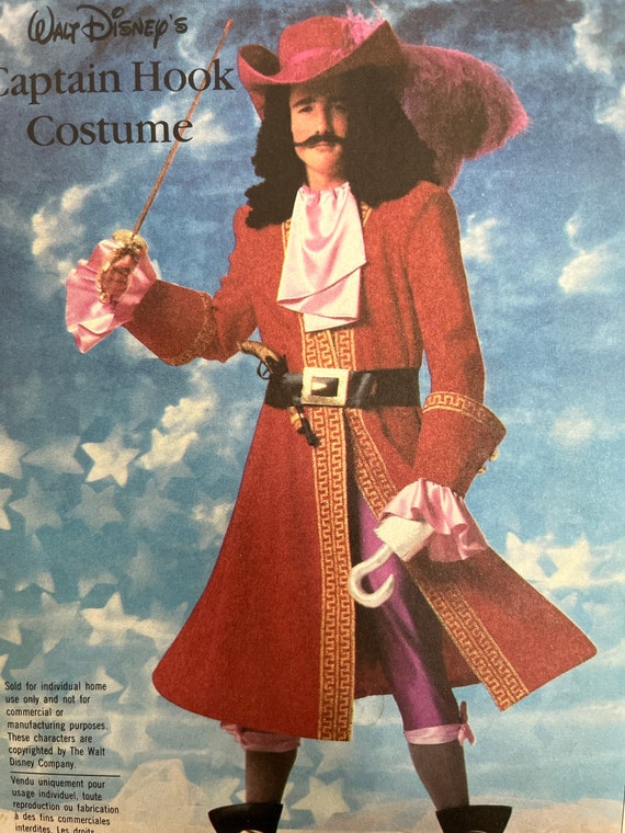 Simplicity 7791 Adults & Boys and Girls captain Hook Costume. Size