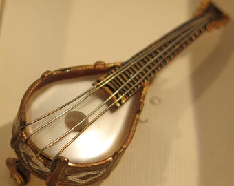 Vintage Spanish Banjo Brooch Pin Gold Tone Metal Black Enamel Head Mother of Pearl Shell Drum Head in original case Made is Spain 1970s