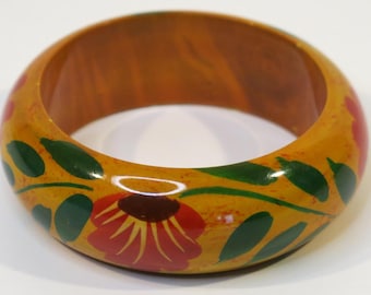 Beautiful Vintage Wood + Lucite Bracelet  With Flowers and Leaves Very Pretty
