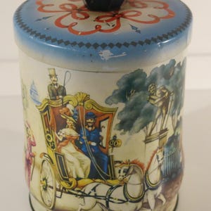 Riley's Toffee Tin Gay Nineties England Horse Drawn Carriage