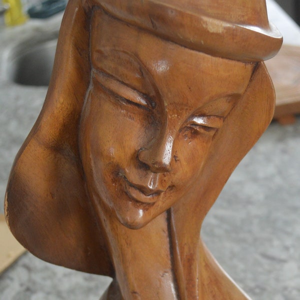 Grand et beau buste de femme hawaïenne en bois sculpté à la main, 45 cm de haut, expressif