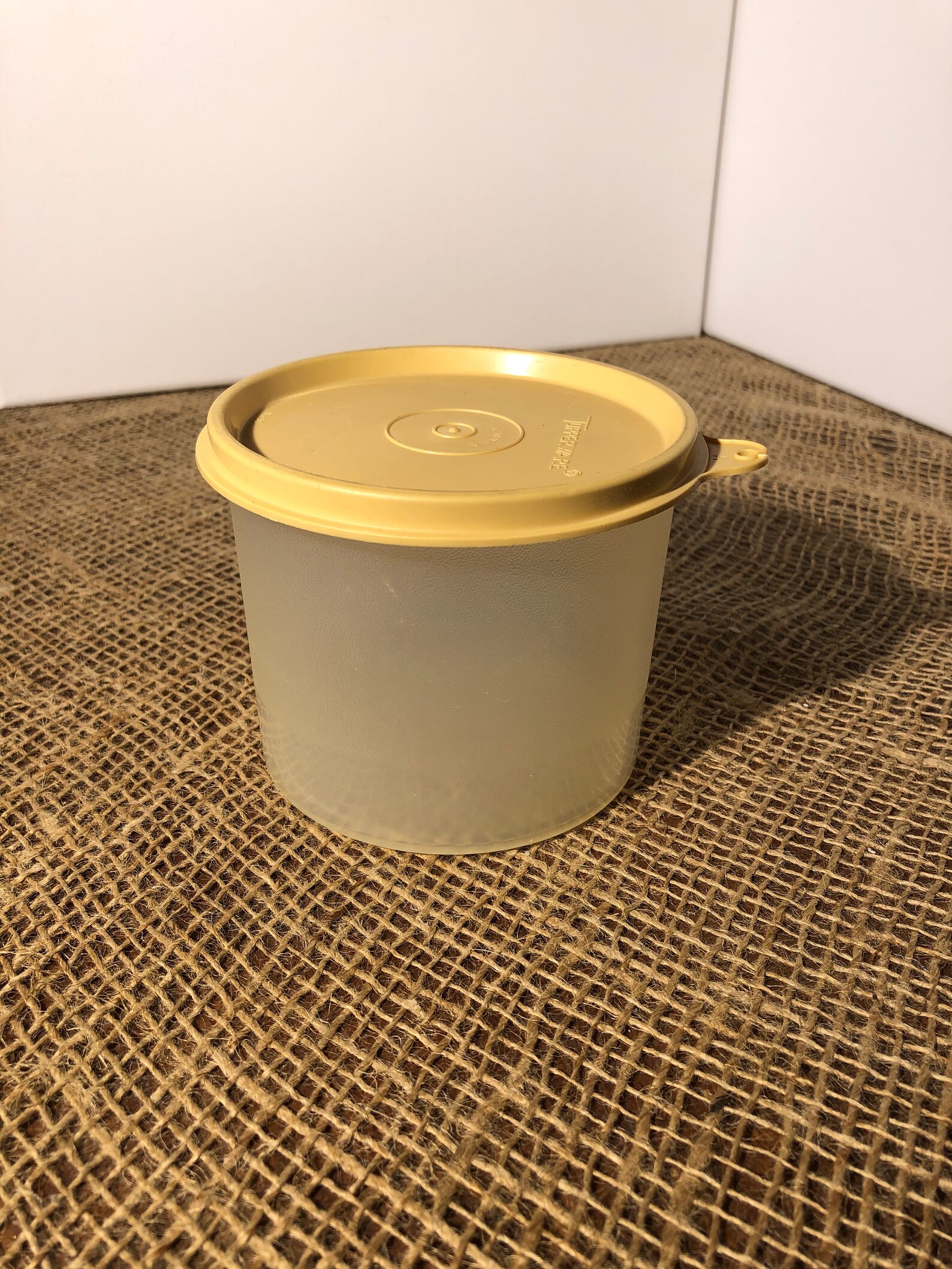 1 pint Tupperware container Etsy