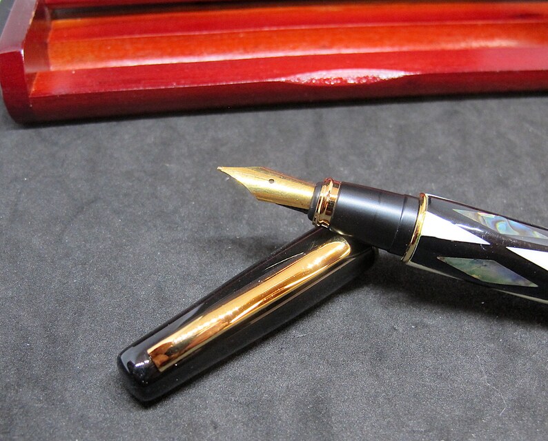 Med Nib Clever wood box Jinhao Quality new Fountain pen with Mother of Pearl Diamond shape inset