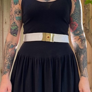 Vintage 1980’s White and Gold Scaled Belt