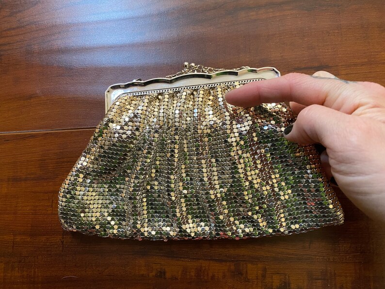 Vintage 1960s Small Whiting and Davis Purse image 8