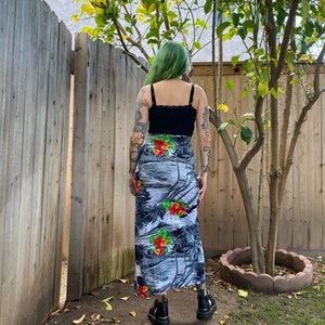 Y2K 2000s Grey Hawaiian Print Maxi Skirt image 3