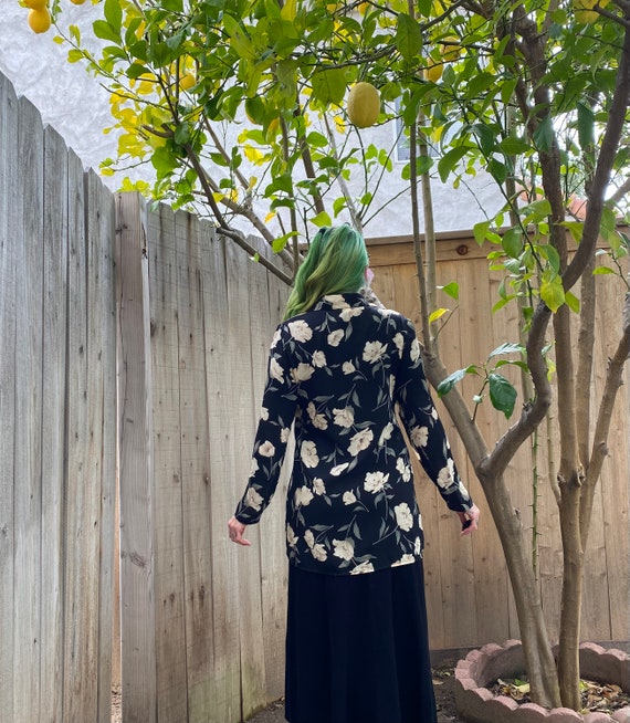 Vintage 1990’s Sheer Black and White Floral Blouse - image 4