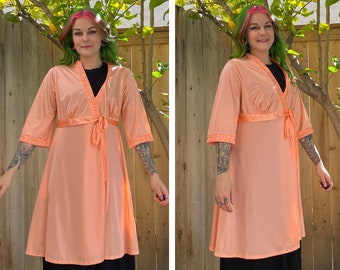 Vintage 1970’s Peach Nylon Robe