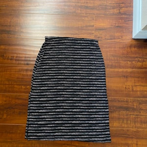 Y2K 2000s Stretchy Black Pencil Skirt with Dots image 5