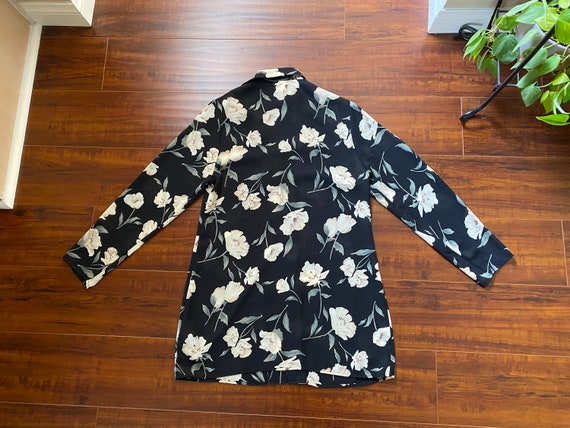 Vintage 1990’s Sheer Black and White Floral Blouse - image 6