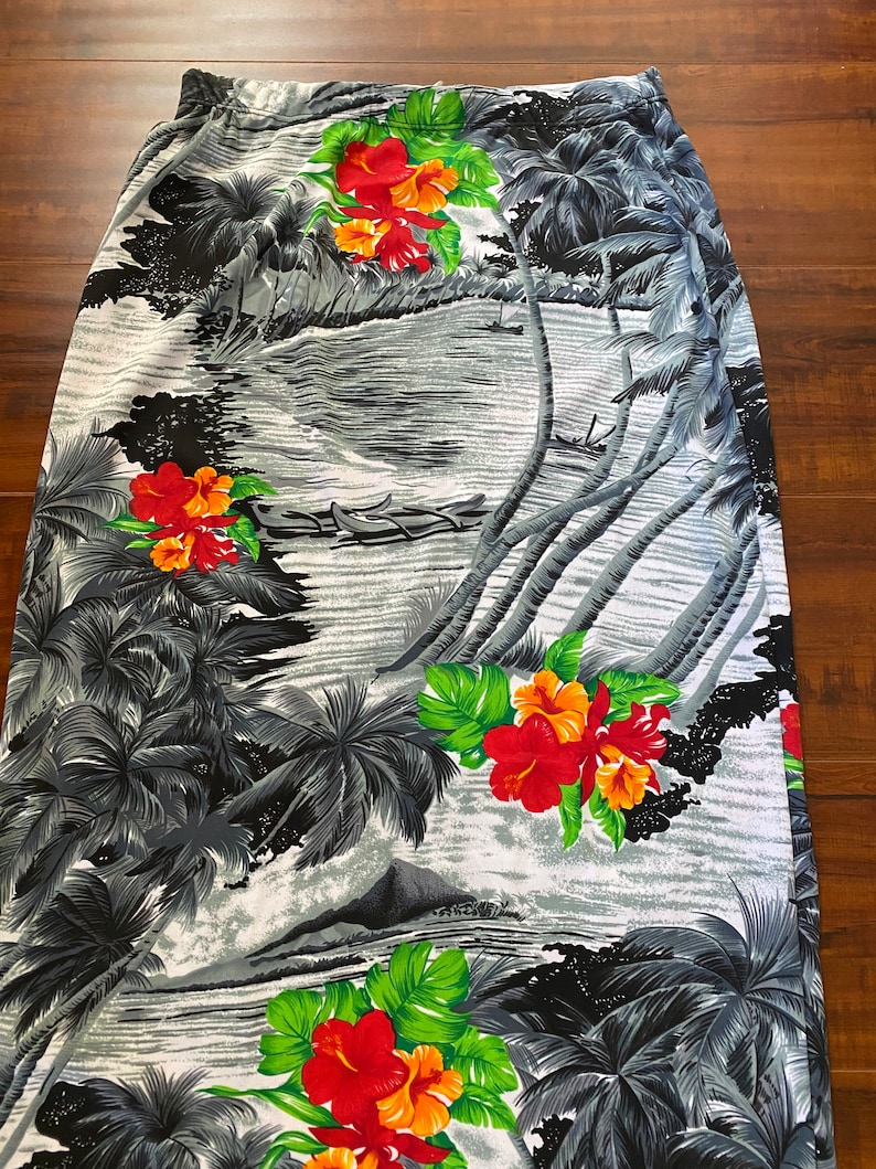 Y2K 2000s Grey Hawaiian Print Maxi Skirt image 9