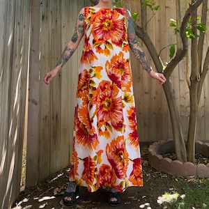 Vintage 1960’s Orange and Pink Floral Hawaiian Dress
