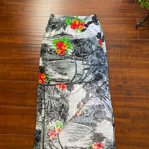 Y2K 2000s Grey Hawaiian Print Maxi Skirt image 5