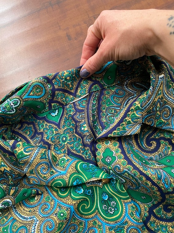 Vintage 1970’s Green Paisley Blouse - image 7