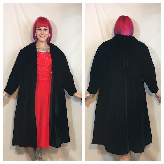 Vintage 1950’s Black Velvet Coat by Lilli Diamond