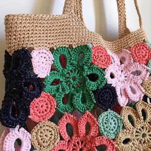 crochet flower pieces floral crossbody bag pattern image 3