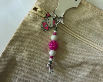 White Kitty zipper pull