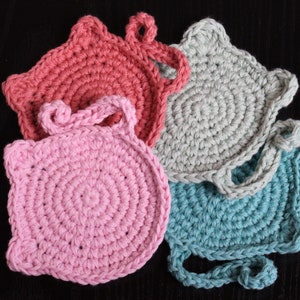 Crochet Cat Coasters — Set of 2, 4, or 6 — Cat Lover gift, Birthday Gift, Christmas Gift, Housewarming Gift, Under 10 Euro