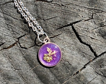 Violet gold resin necklace, small circle necklace, glitter resin jewelry pendant, unique jewelry, handmade necklace, gold flake necklace