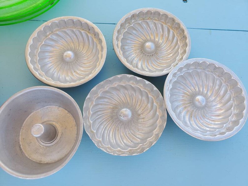 Vintage Jello Molds and Mini Bundt Pan Etsy