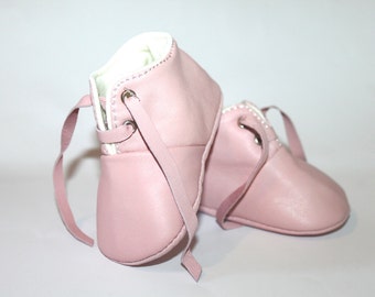 12-18 Months Slippers / Baby Shoes Lamb Leather Pastel Pink
