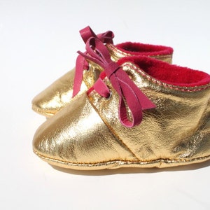 12-18 Months Slippers / Baby Shoes Lamb Leather Glitter Dore Golden Pink image 1