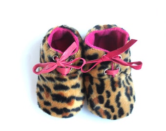 6-12 Months Slippers / Baby Shoes Lamb Leather leopard pink