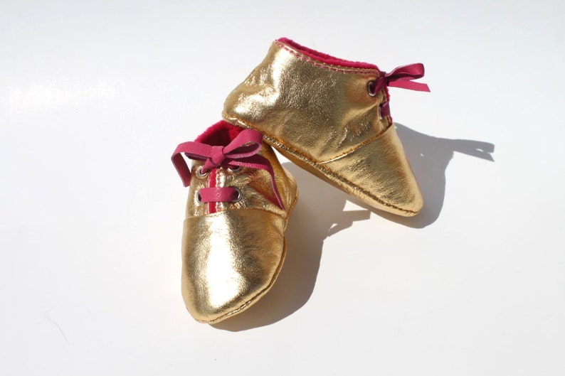 12-18 Months Slippers / Baby Shoes Lamb Leather Glitter Dore Golden Pink image 3