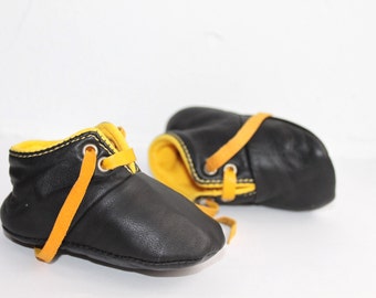 0-3 Months Slippers / Baby Shoes Lamb Leather OwO SHOES Black  Yellow