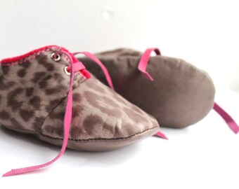 0-3 Months Slippers / Baby Shoes Lamb Leather Owo Shoes leopard